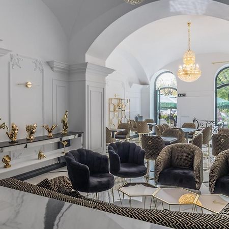Hotel Vila Central Boutique Satu Mare Eksteriør billede