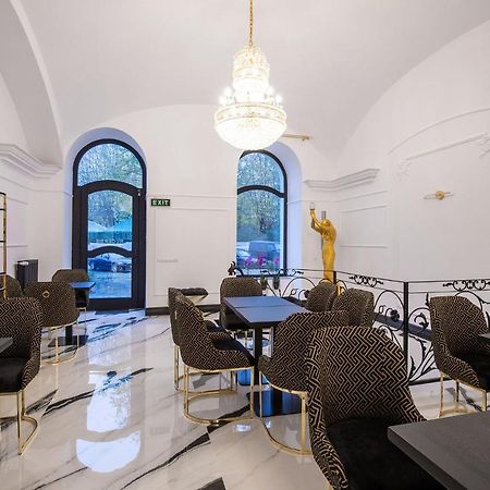 Hotel Vila Central Boutique Satu Mare Eksteriør billede