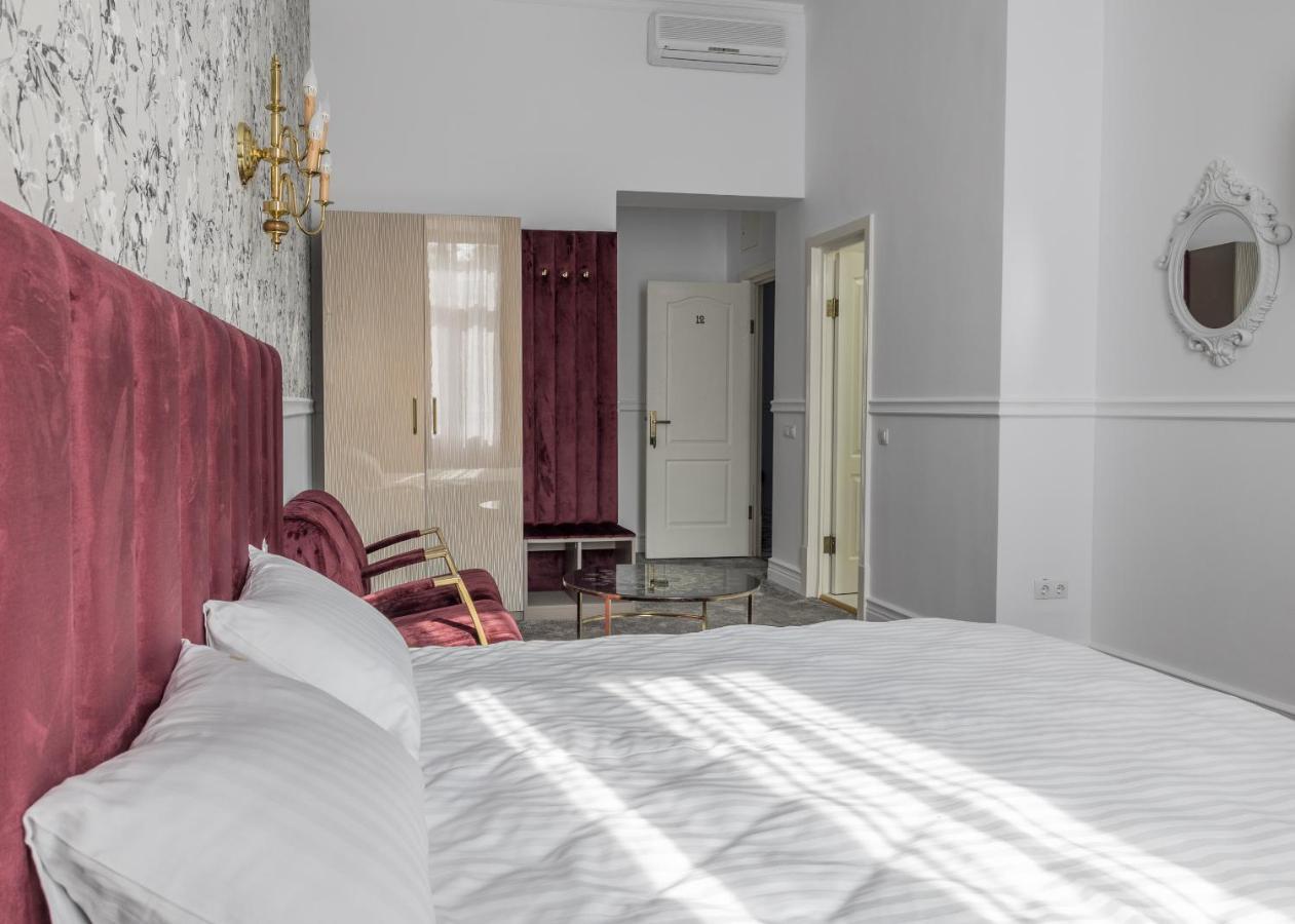 Hotel Vila Central Boutique Satu Mare Eksteriør billede