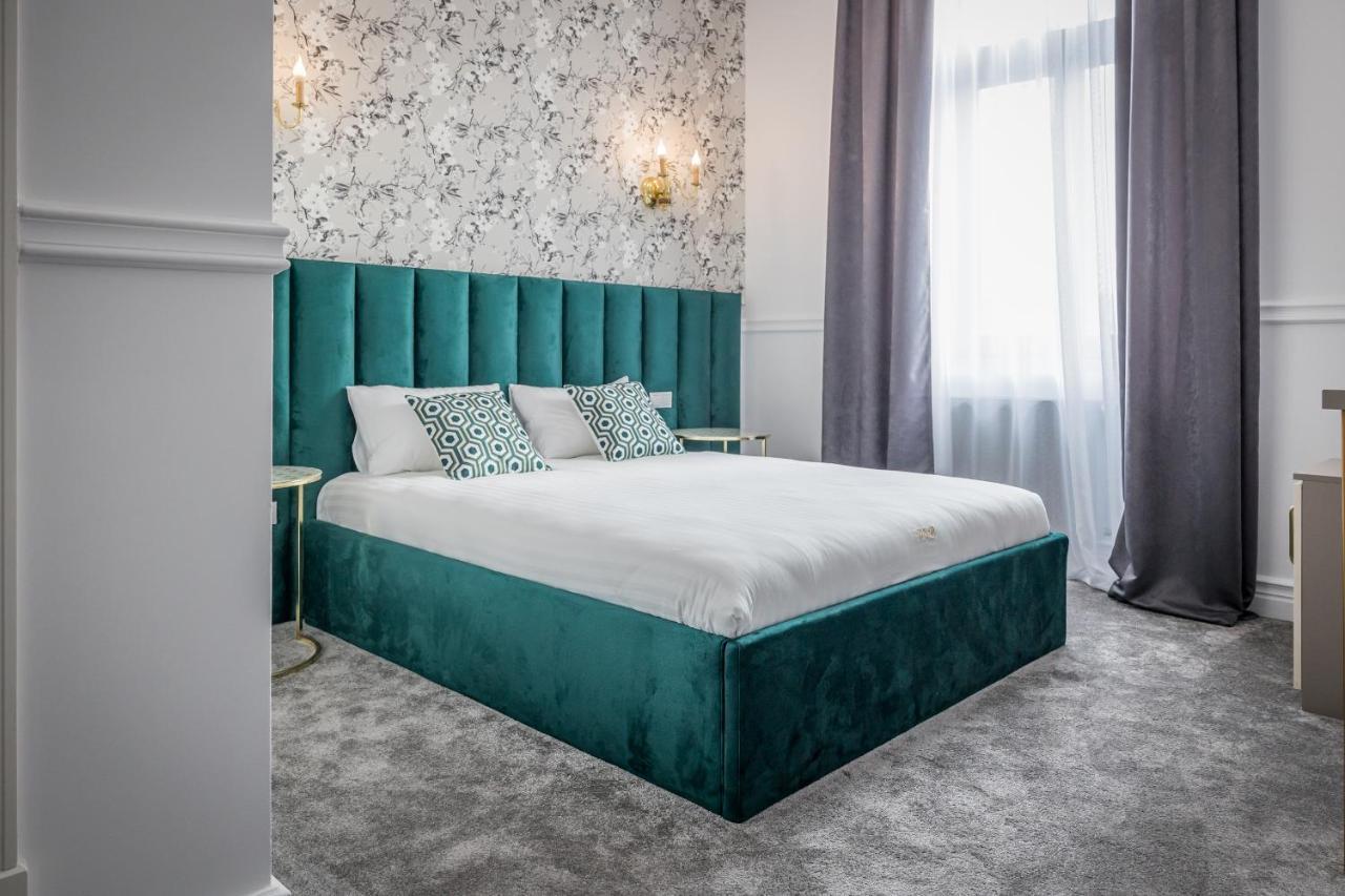 Hotel Vila Central Boutique Satu Mare Eksteriør billede