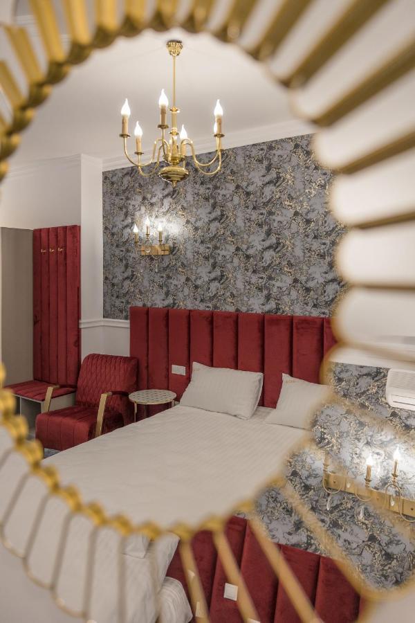 Hotel Vila Central Boutique Satu Mare Eksteriør billede
