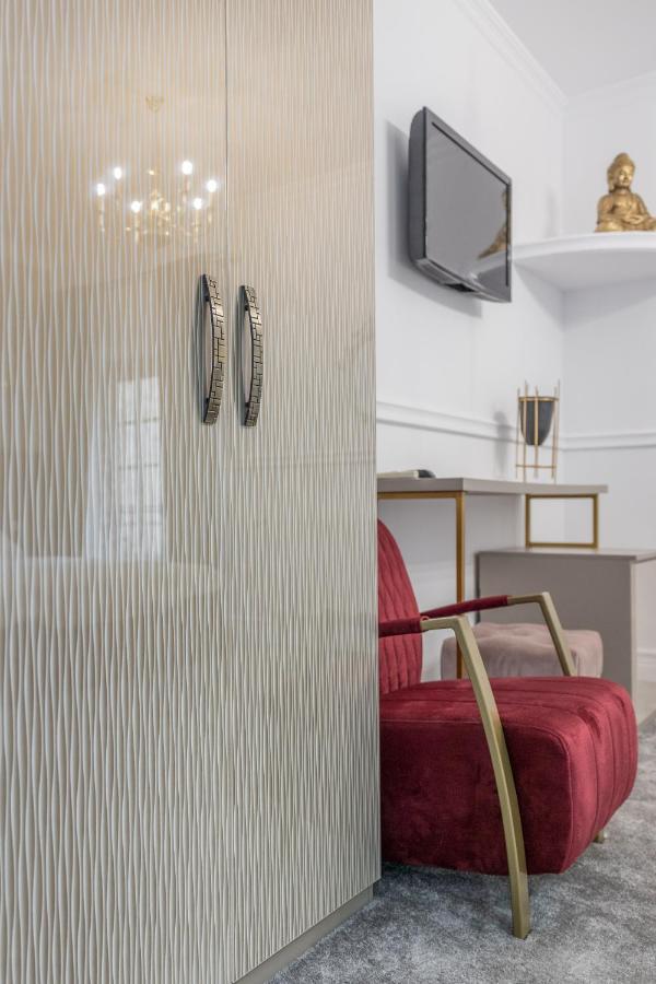 Hotel Vila Central Boutique Satu Mare Eksteriør billede