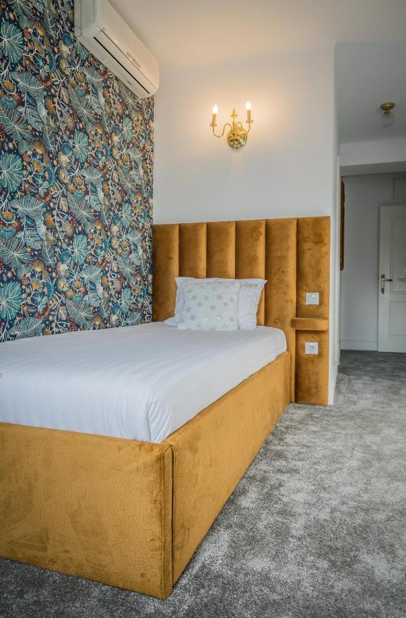 Hotel Vila Central Boutique Satu Mare Eksteriør billede