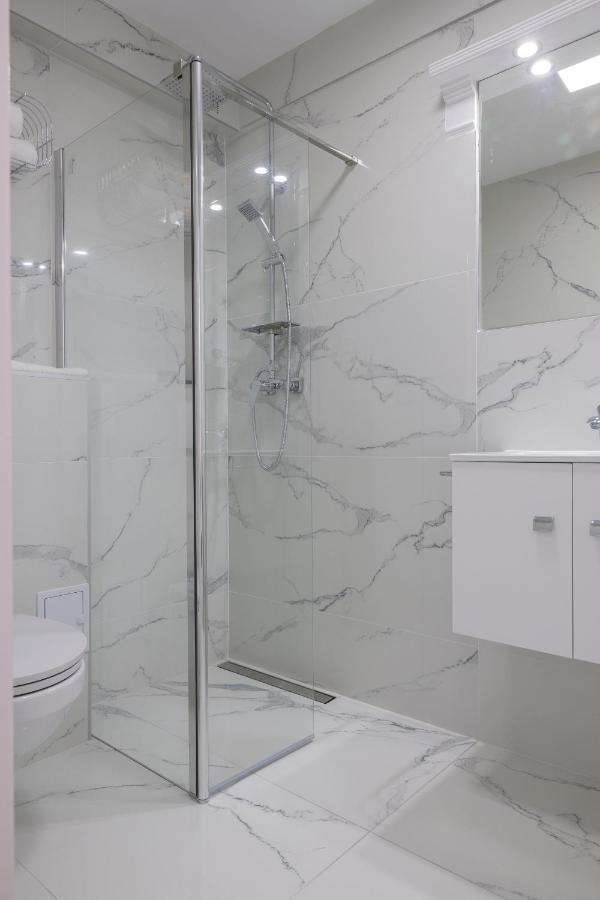Hotel Vila Central Boutique Satu Mare Eksteriør billede