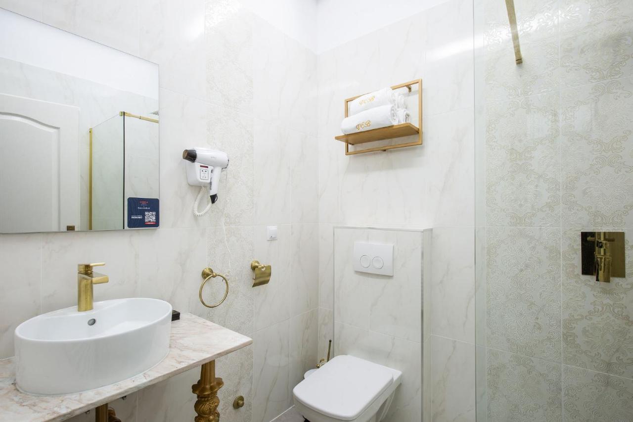 Hotel Vila Central Boutique Satu Mare Eksteriør billede